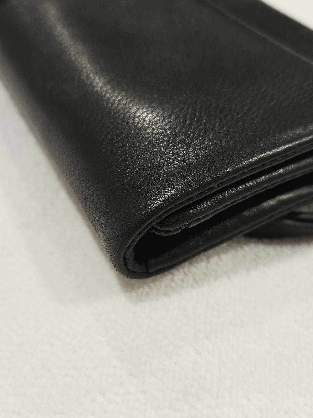 HOBO Black Leather Wristlet Clutch - Picture 4 of 15